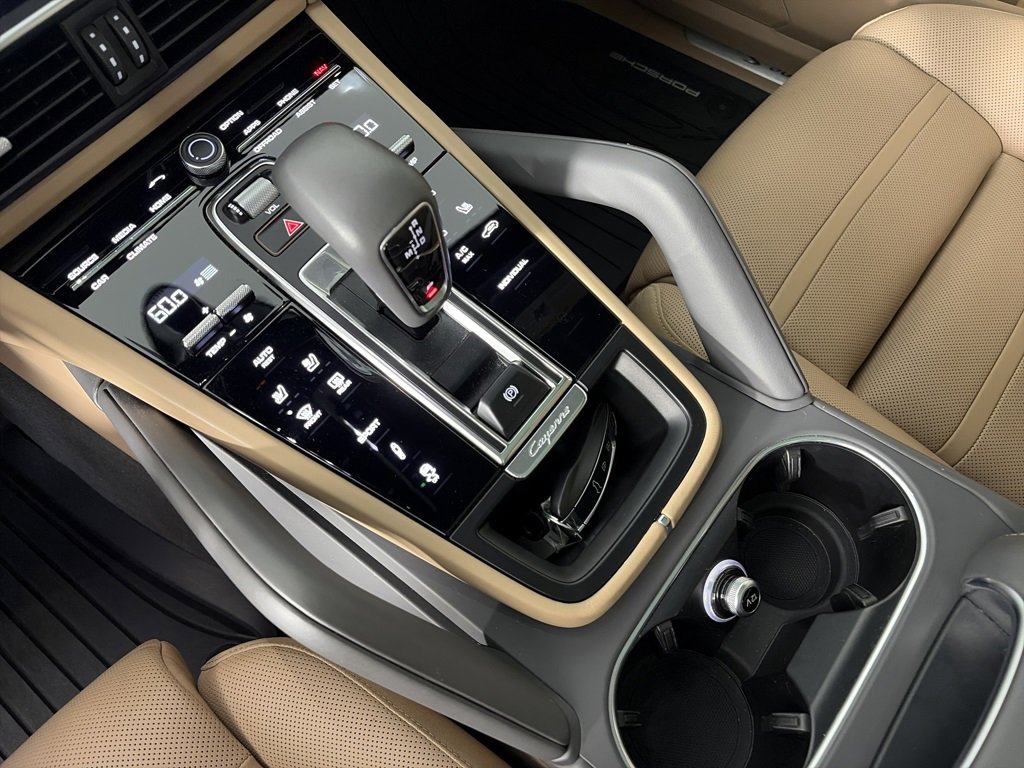 Used 2020 Porsche Cayenne S image 21