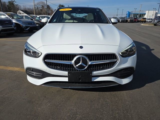 Used 2025 Mercedes-Benz C 300 4MATIC Sedan image 2