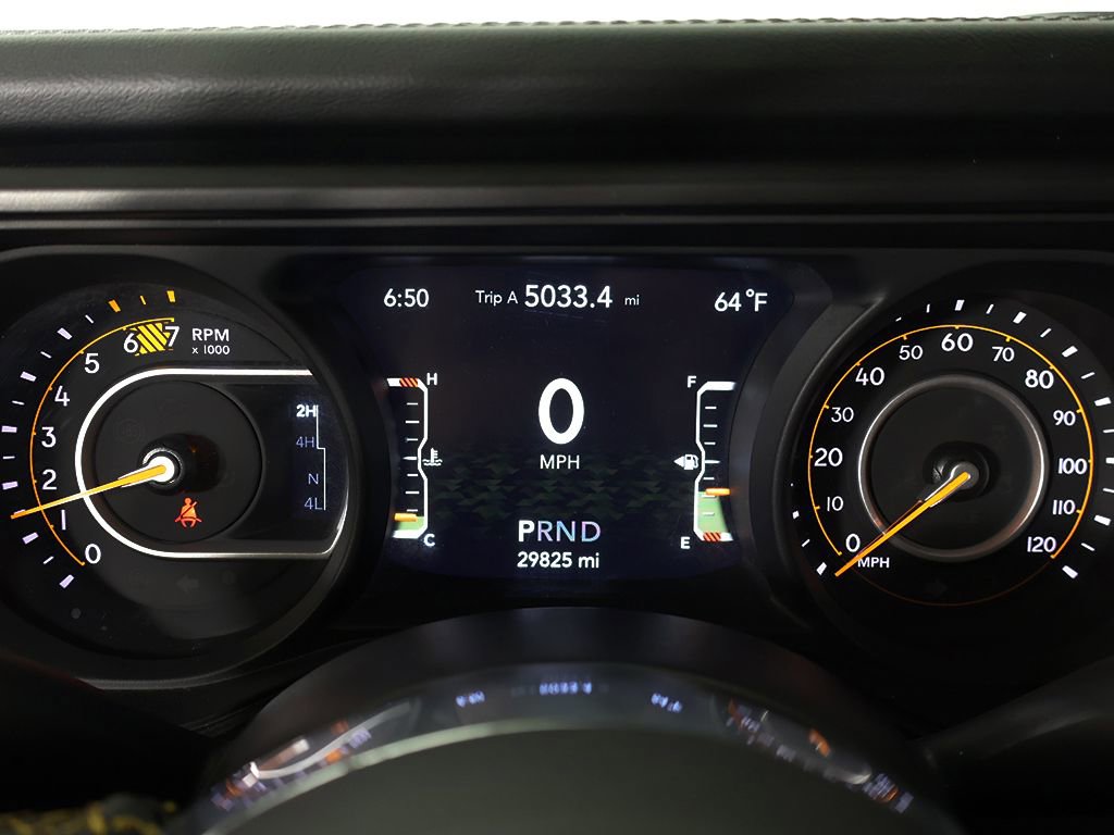 Used 2025 Jeep Wrangler Unlimited Sahara AWD/4WD image 38
