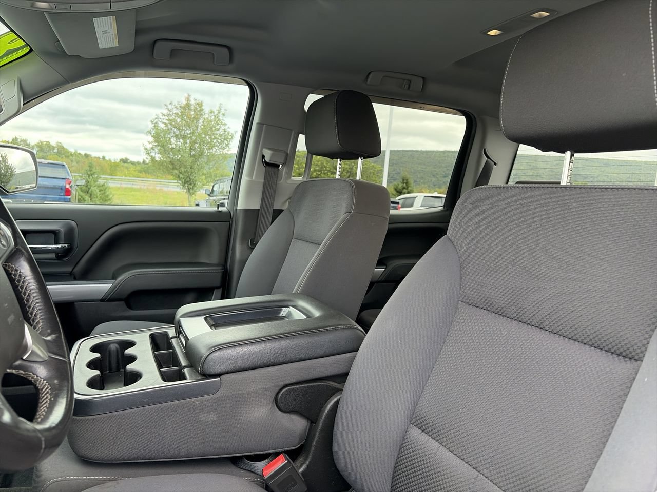 Used 2018 Chevrolet Silverado 1500 LT w/ All Star Edition AWD/4WD image 23