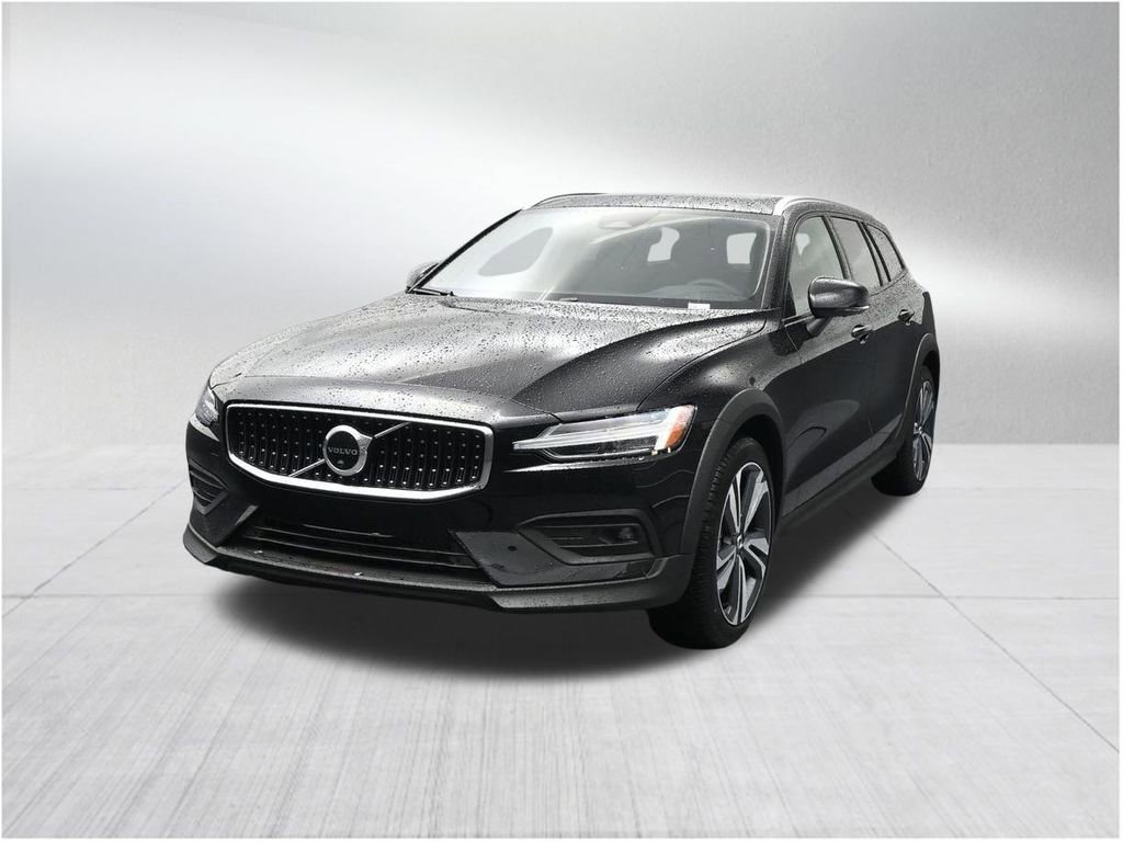 New 2026 Volvo V60 B5 Cross Country Plus AWD/4WD image 8