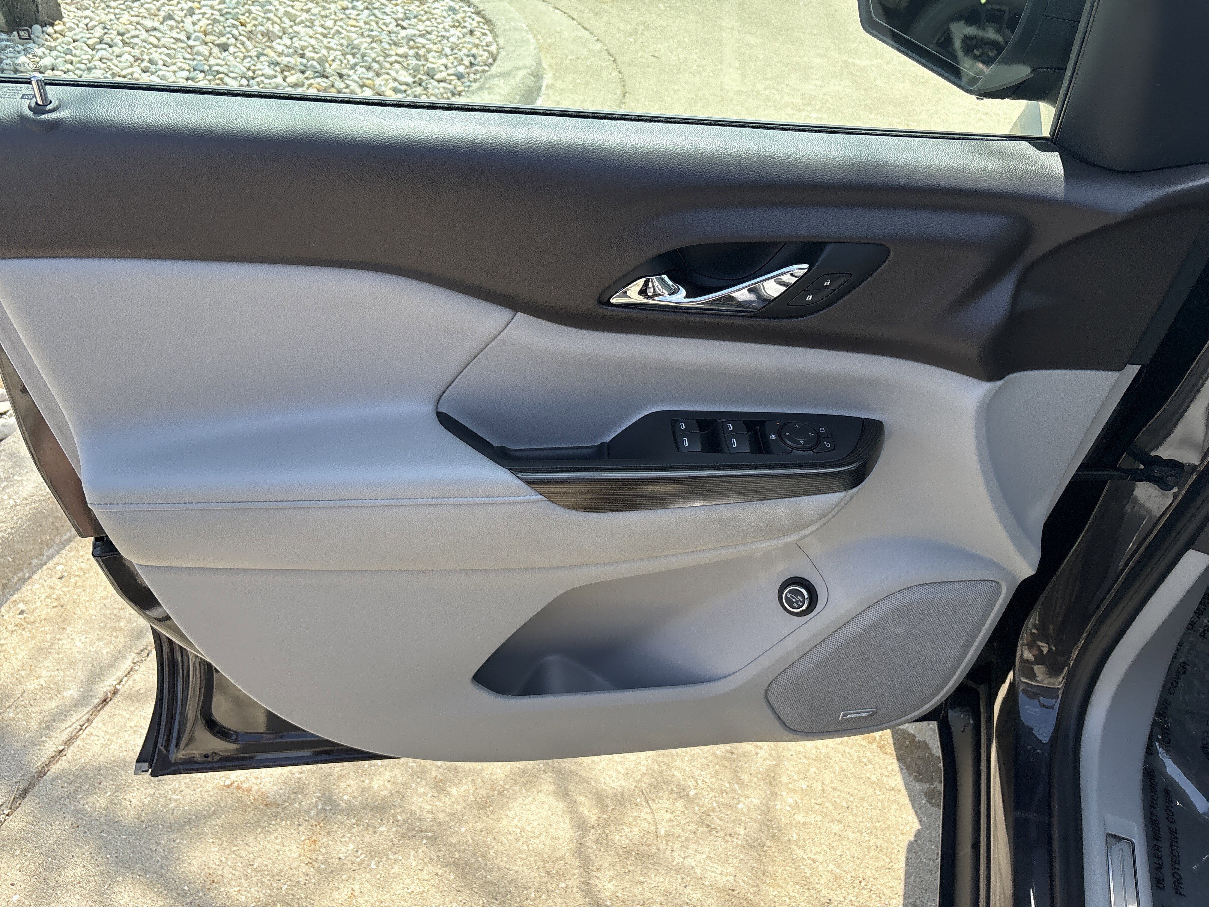 Used 2018 GMC Acadia SLT image 9