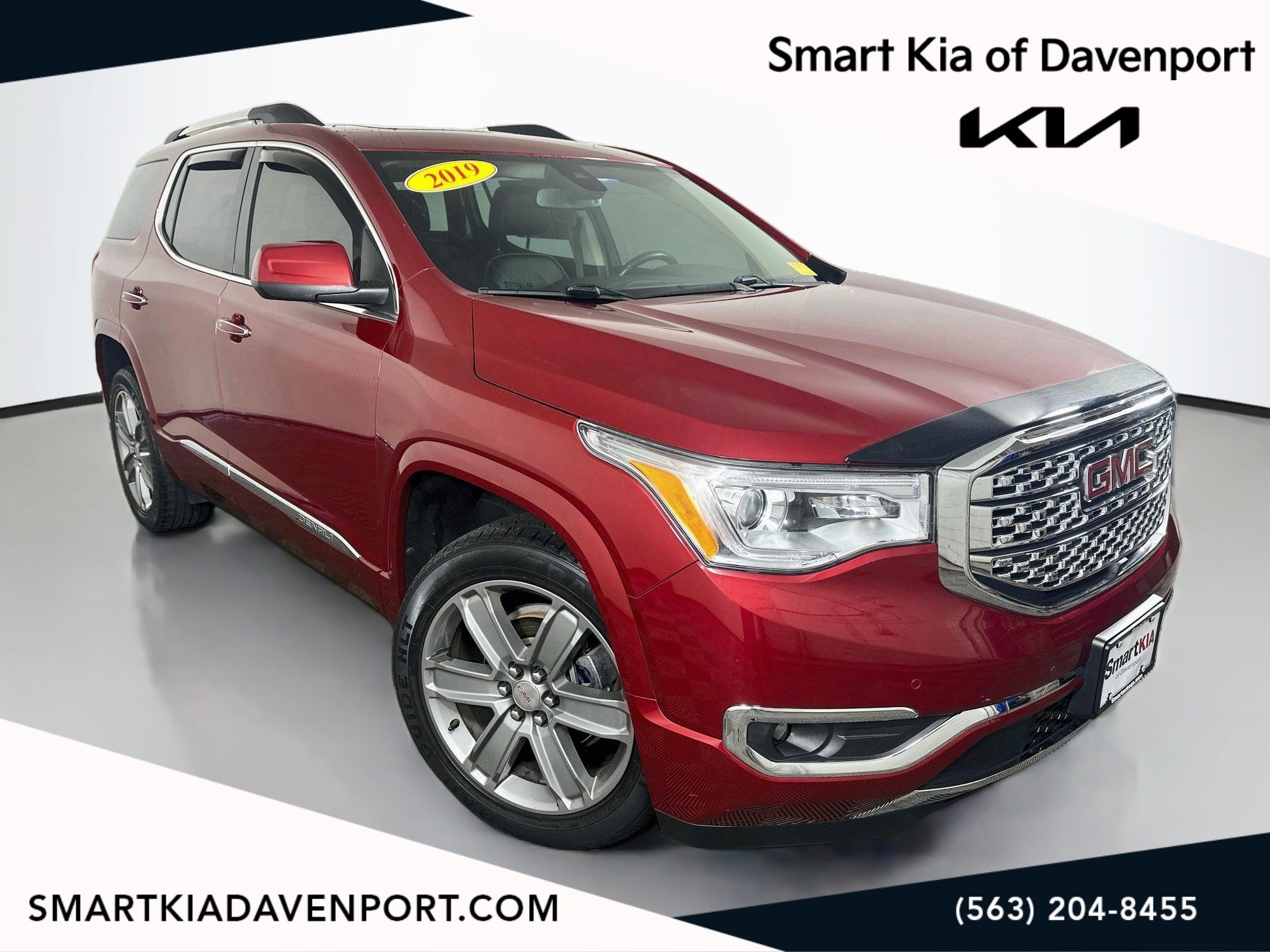Used 2019 GMC Acadia Denali w/ Technology Package AWD/4WD image 1