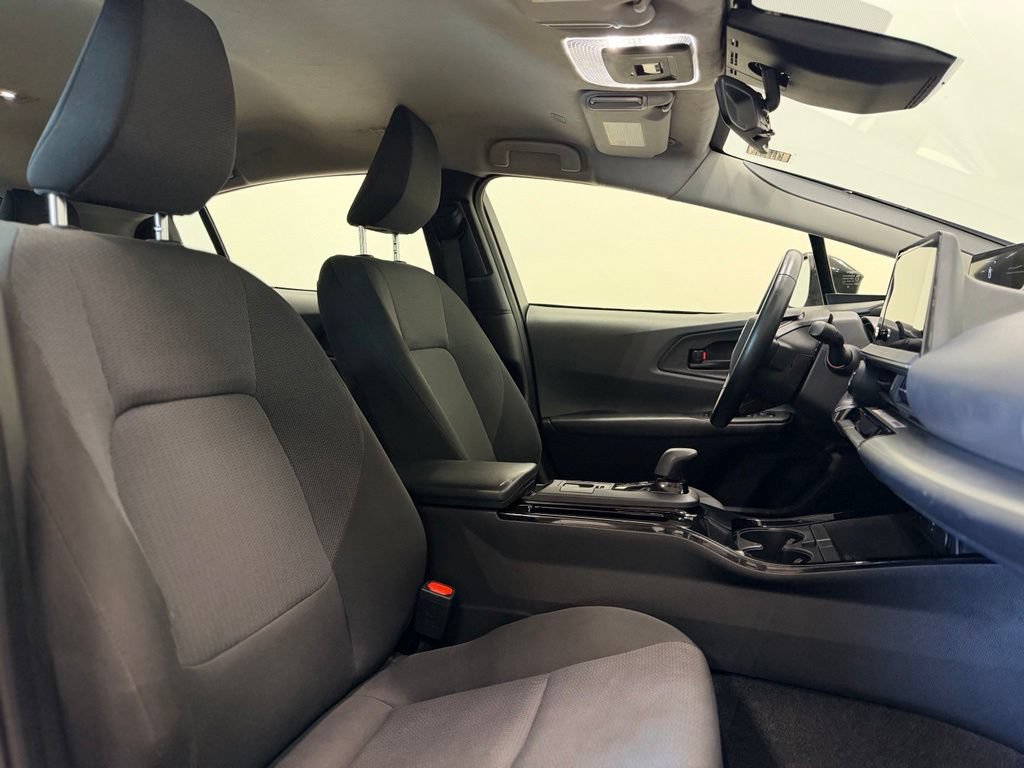 Used 2023 Toyota Prius LE FWD image 19