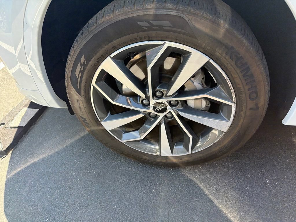 Used 2023 Audi Q5 2.0T Premium AWD/4WD image 7