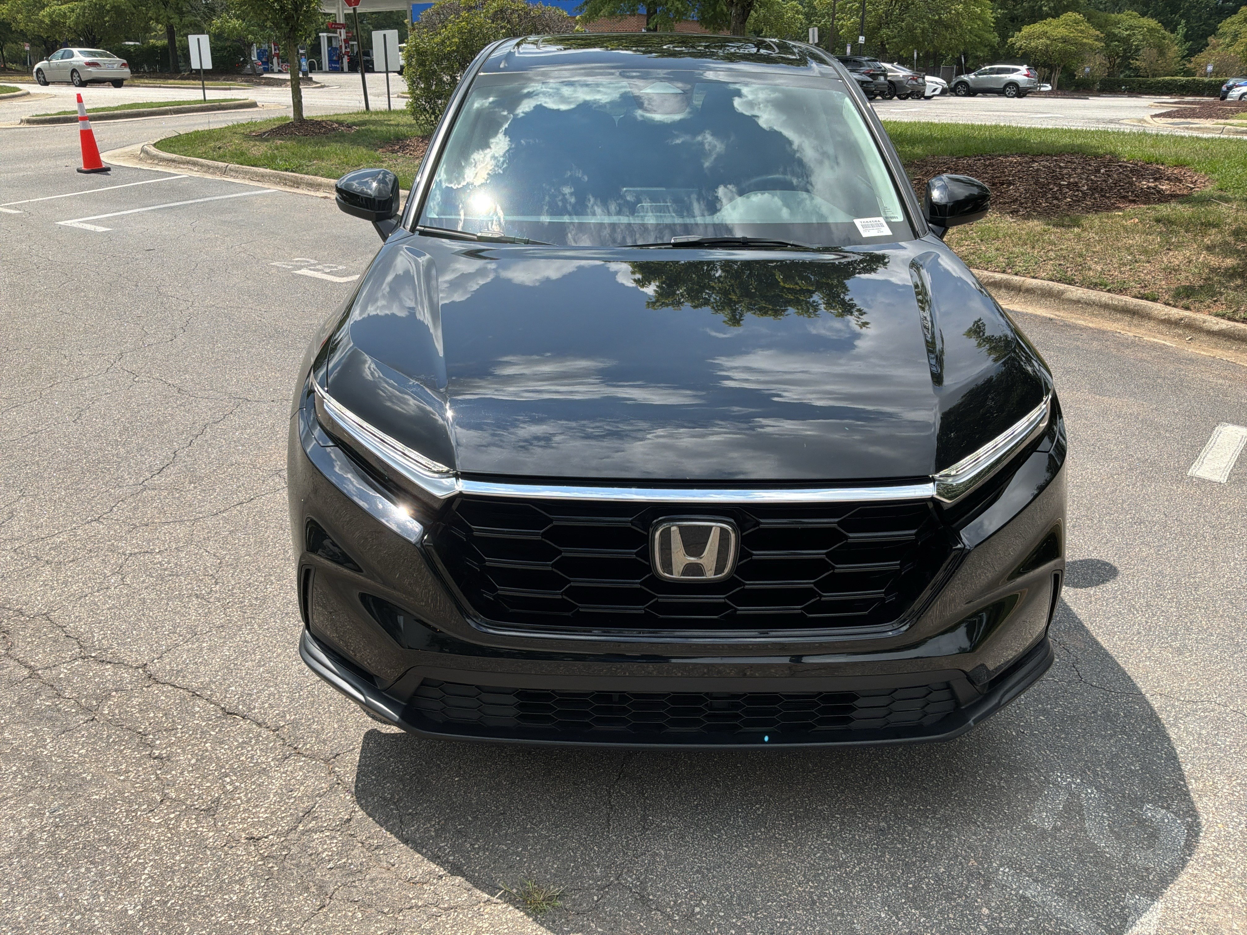 Used 2024 Honda CR-V EX image 3