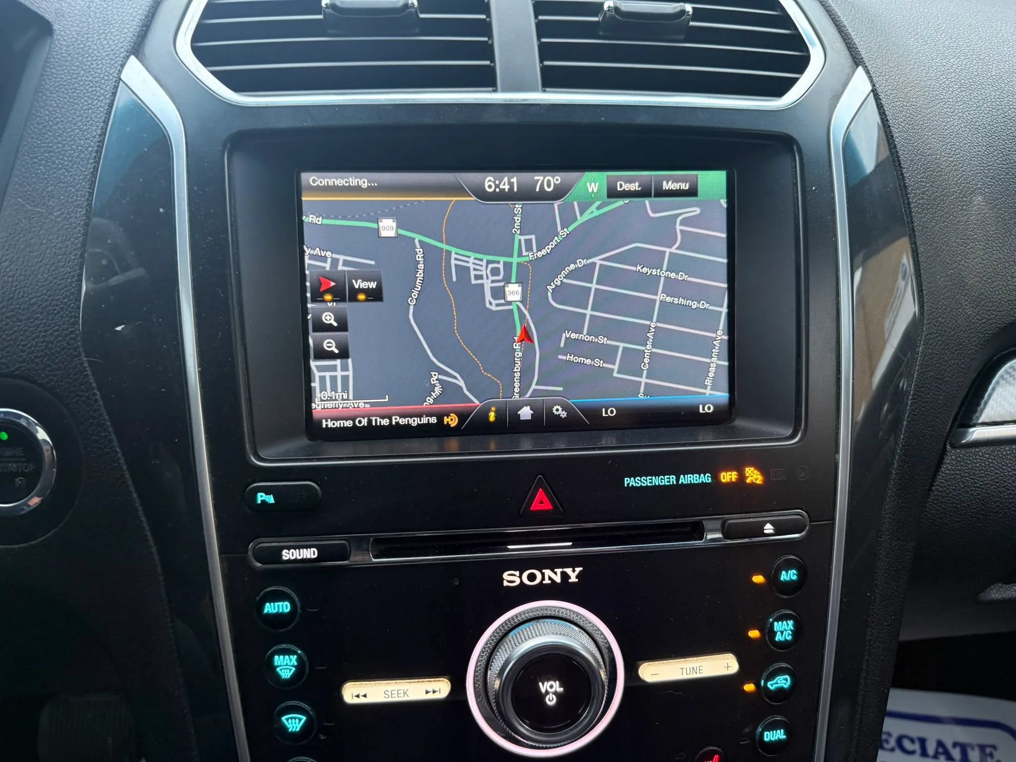 Used 2016 Ford Explorer Sport AWD/4WD image 12