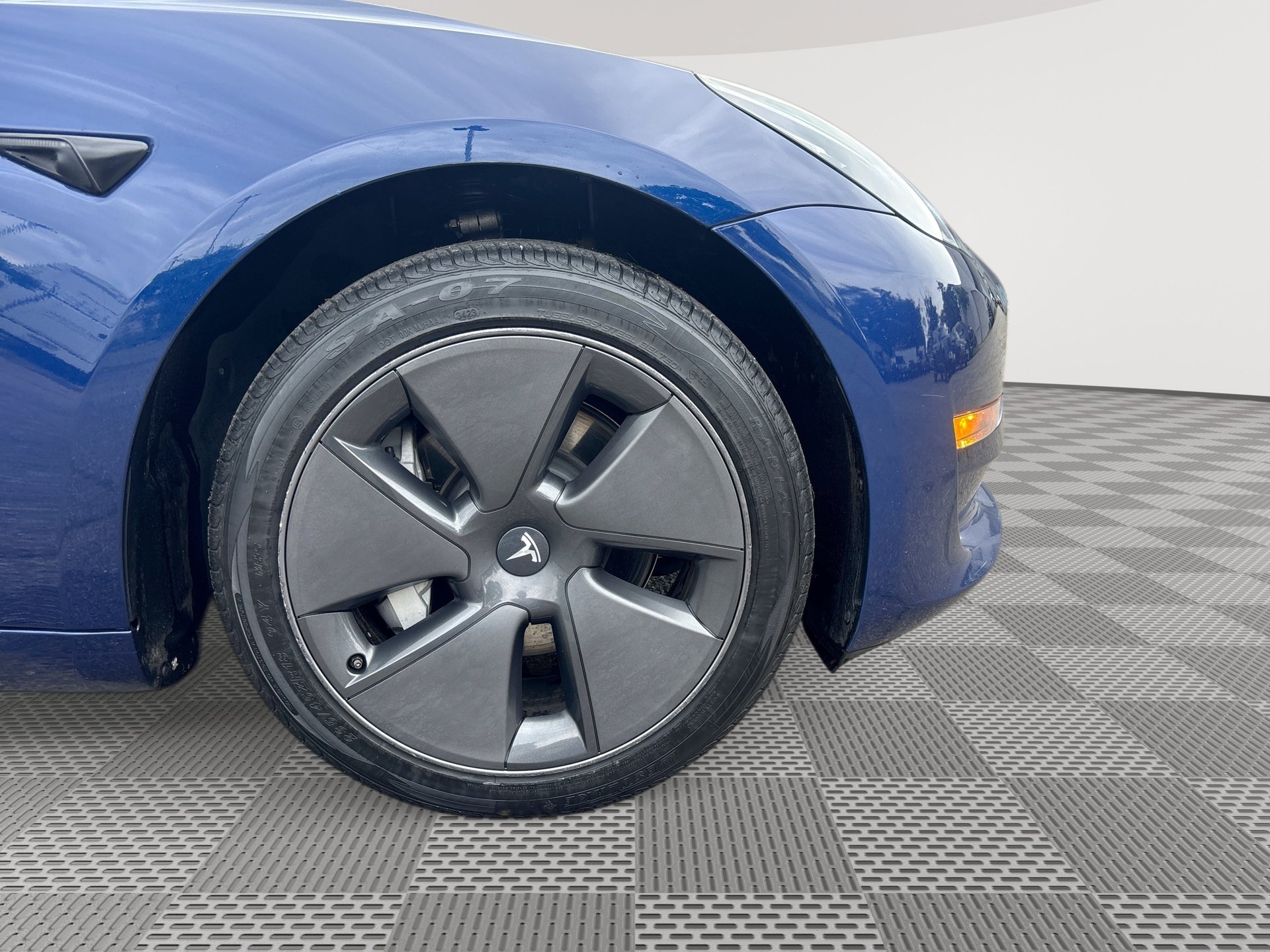 Used 2023 Tesla Model 3 Standard Range RWD image 31