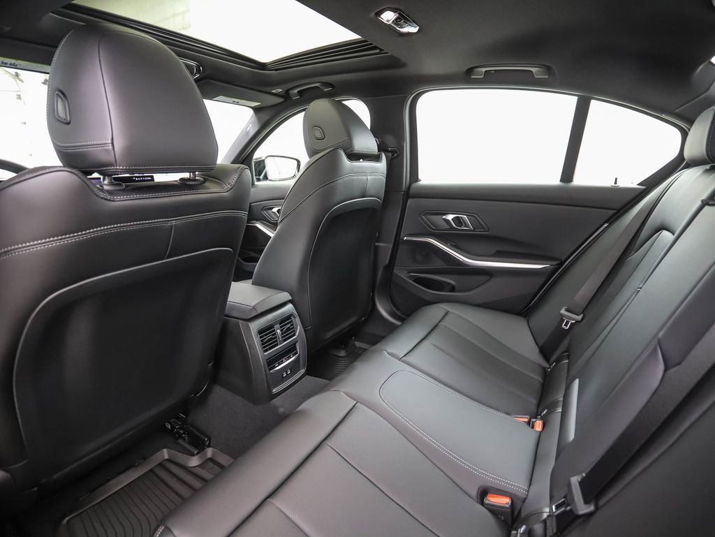 New 2026 BMW 330i xDrive Sedan w/ M Sport Package image 21
