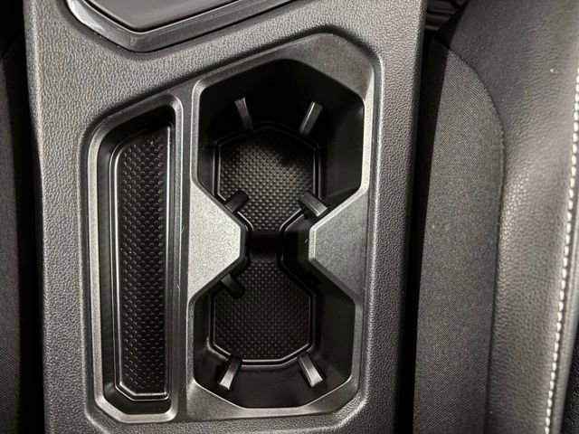 Used 2022 Volkswagen Tiguan SE image 24