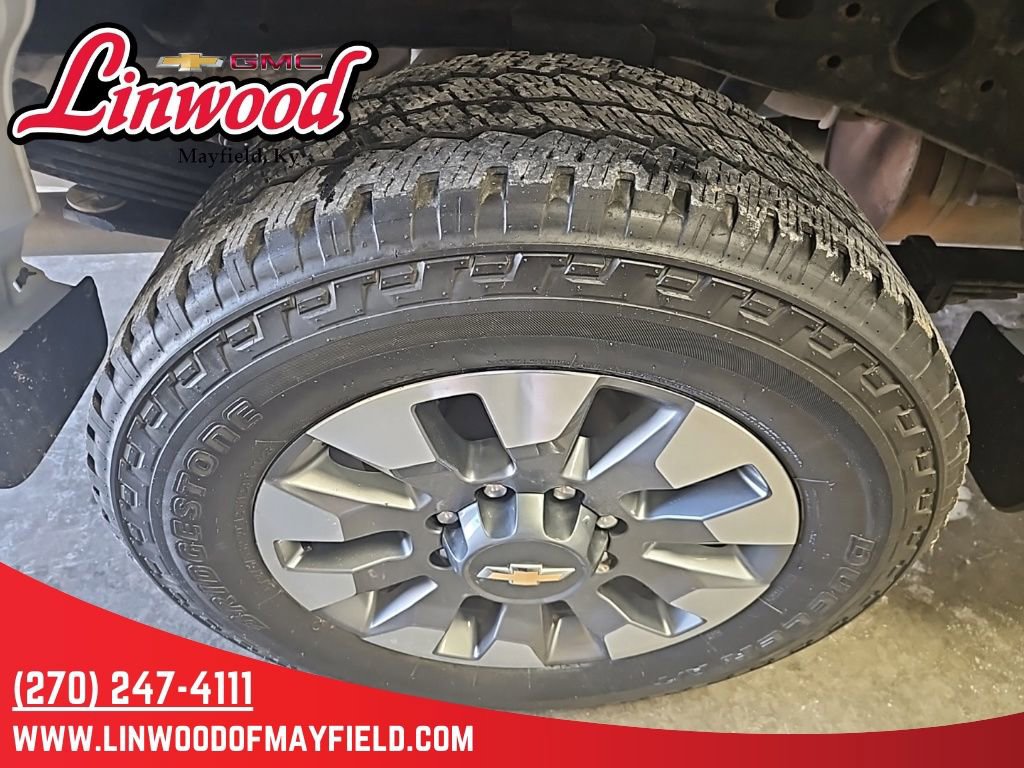 Used 2022 Chevrolet Silverado 2500 Custom w/ Custom Value Package AWD/4WD image 8