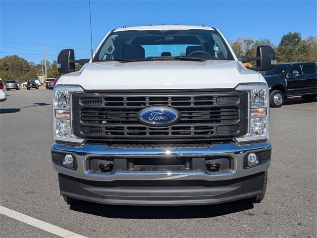 New 2026 Ford F350 4x4 Crew Cab DRW Super Duty image 8