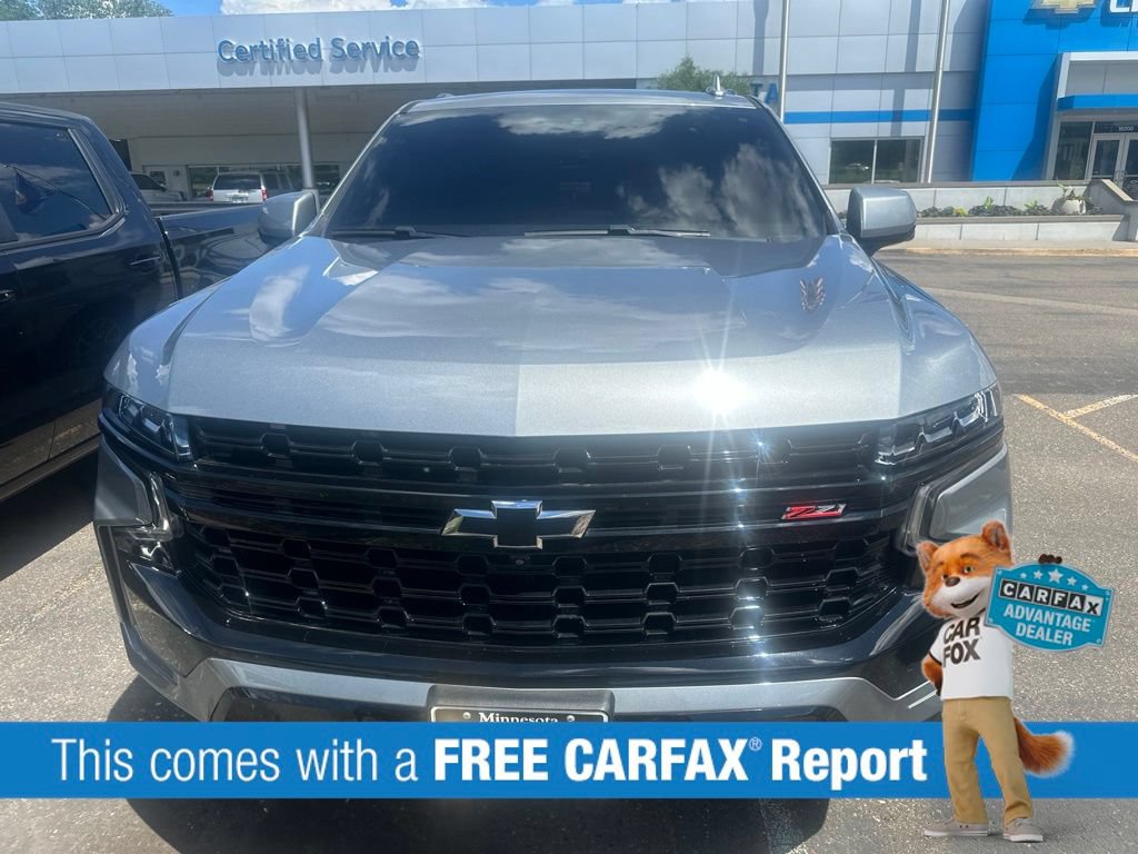 Used 2024 Chevrolet Tahoe Z71 w/ Luxury Package AWD/4WD image 2