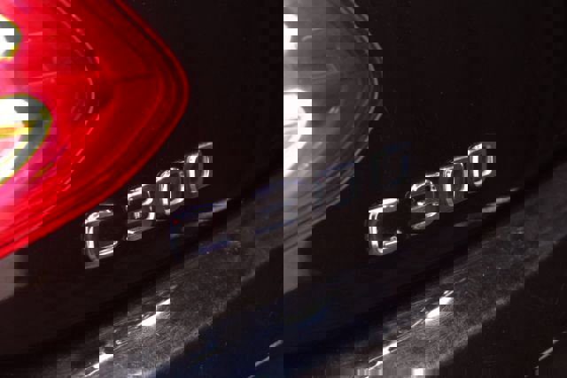 Used 2018 Mercedes-Benz C 300 Sport image 13