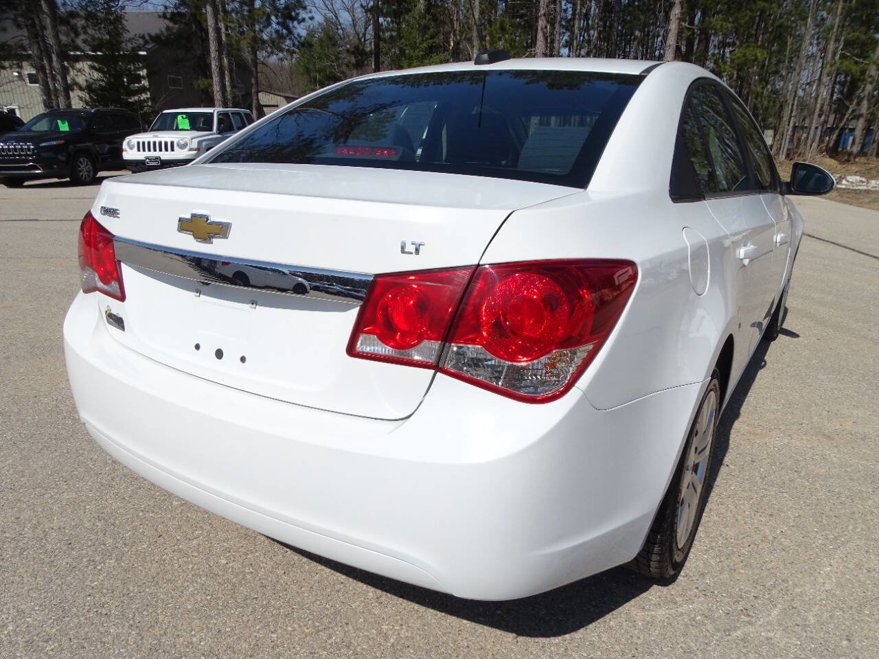 Used 2016 Chevrolet Cruze Limited LT FWD image 8