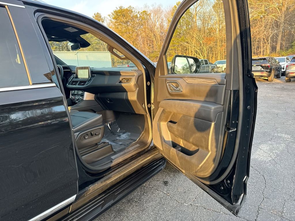 Used 2024 GMC Yukon SLT image 31