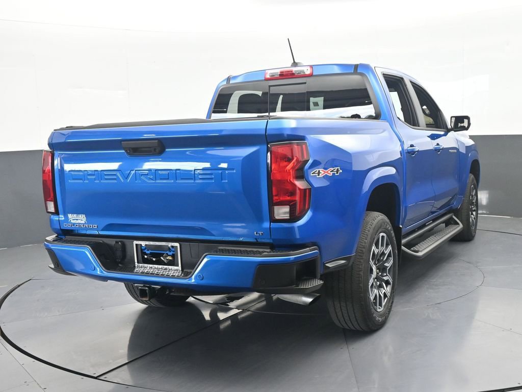 Used 2023 Chevrolet Colorado LT w/ LT Convenience Package II AWD/4WD image 5