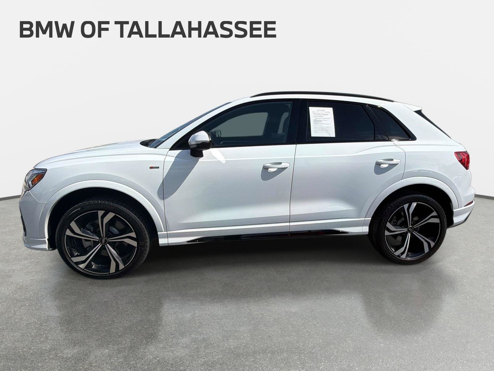 Used 2024 Audi Q3 2.0T Premium Plus w/ Premium Plus Package AWD/4WD image 9