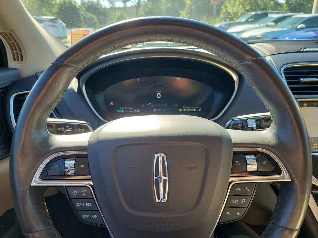 Used 2019 Lincoln Nautilus Reserve image 21
