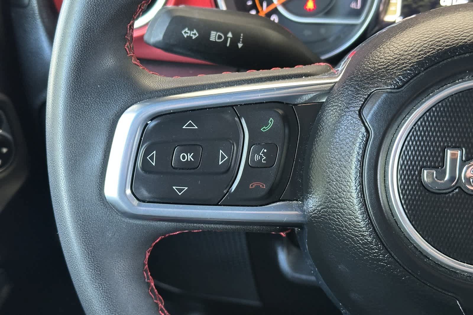 Used 2023 Jeep Wrangler Unlimited Rubicon AWD/4WD image 26