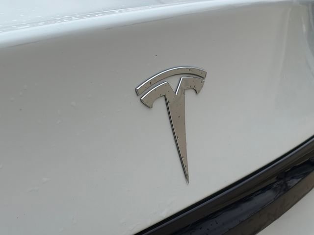Used 2022 Tesla Model S image 12
