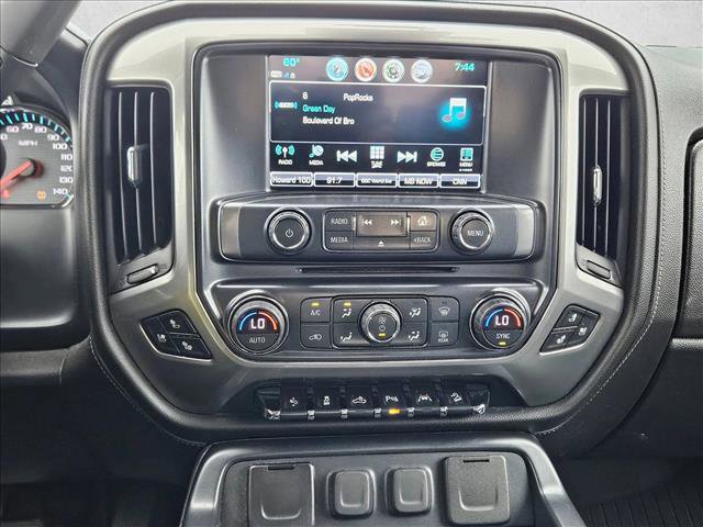 Used 2018 Chevrolet Silverado 1500 LTZ Z71 w/ Redline Edition AWD/4WD image 12