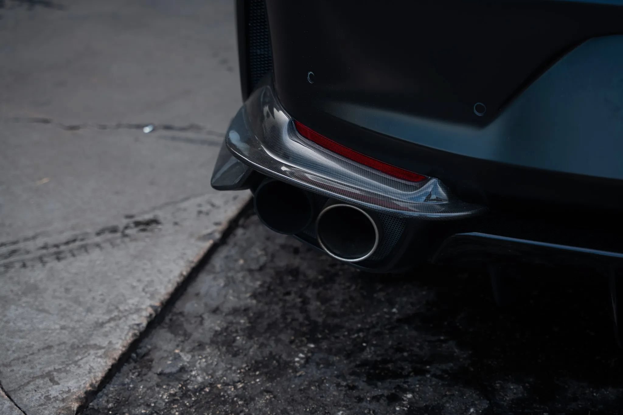 Used 2019 Ferrari 812 Superfast RWD image 40