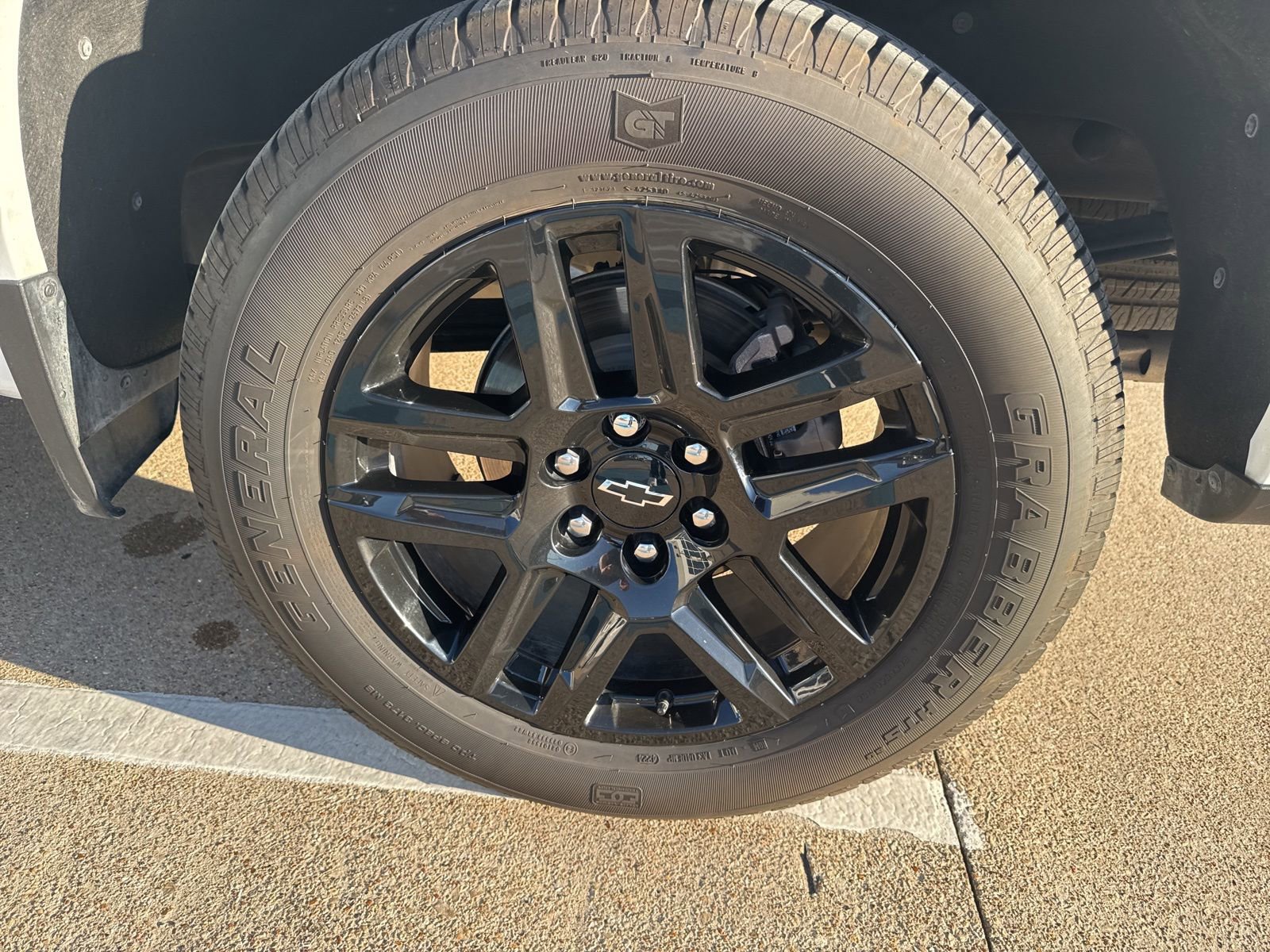 Used 2025 Chevrolet Silverado 1500 RST w/ Rally Edition AWD/4WD image 5