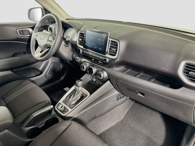 New 2026 Hyundai Venue SEL FWD image 31
