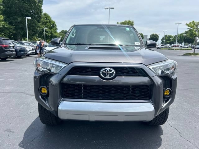 Used 2019 Toyota 4Runner TRD Off-Road AWD/4WD image 2
