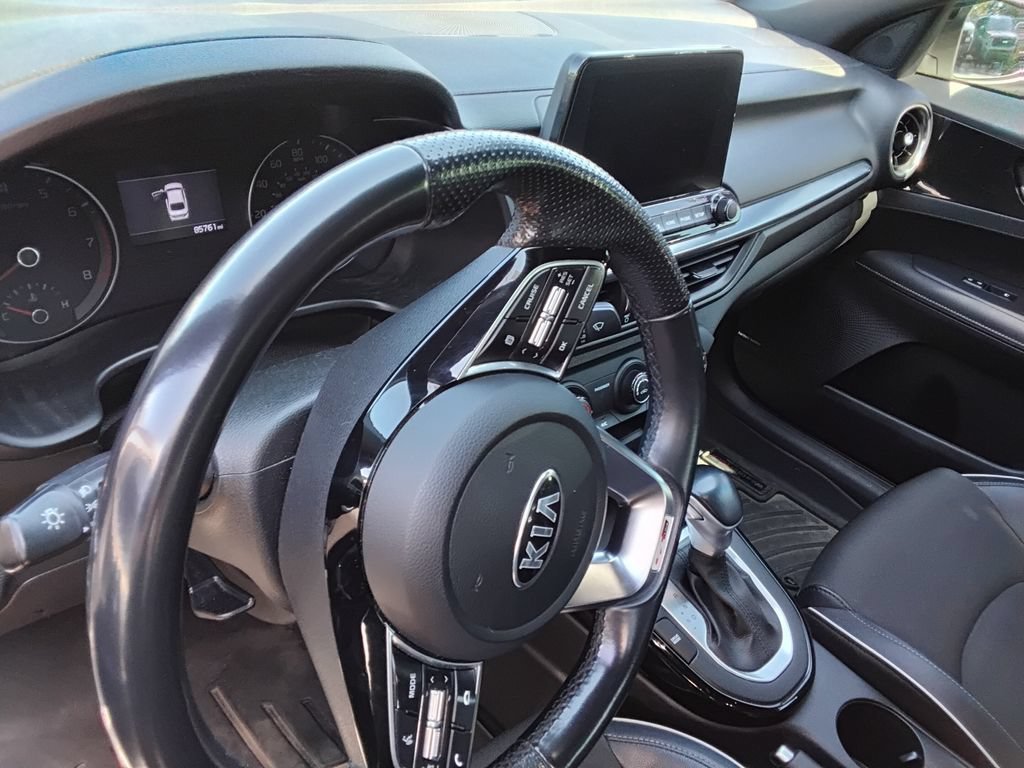 Used 2021 Kia Forte GT-Line w/ GT-Line Premium Package FWD image 7