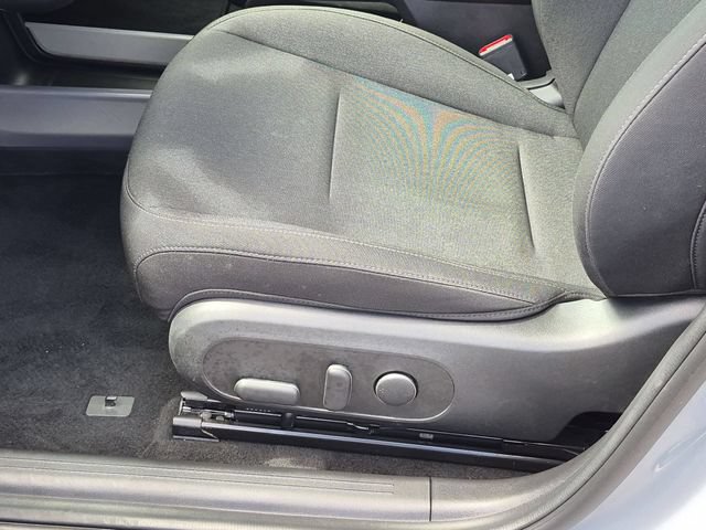 Used 2025 Hyundai Ioniq 6 SE RWD image 14