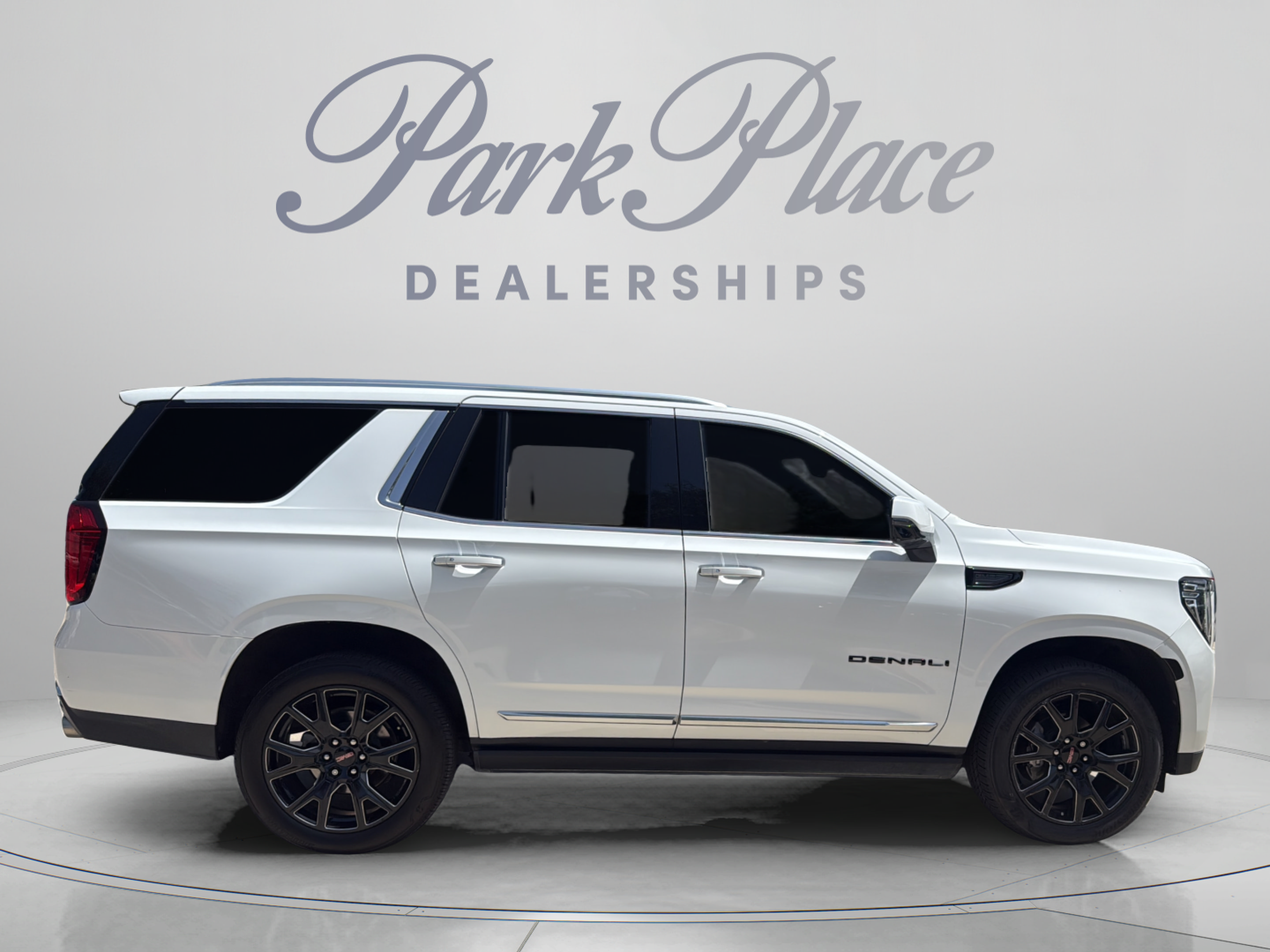 Used 2023 GMC Yukon Denali AWD/4WD image 6