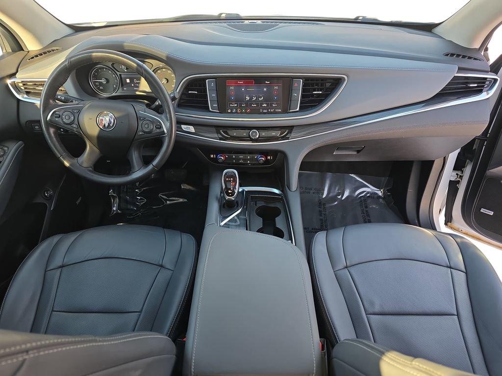 Used 2021 Buick Enclave Essence image 9