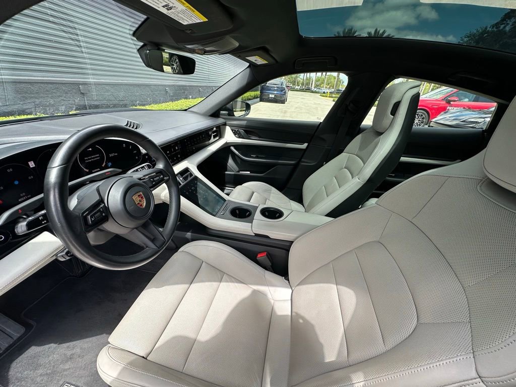 Certified 2020 Porsche Taycan 4S image 4