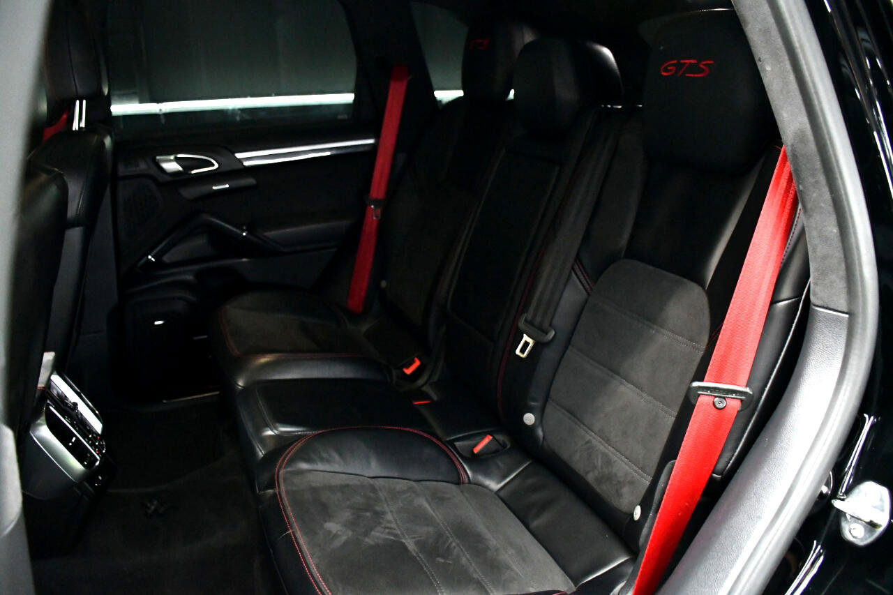 Used 2017 Porsche Cayenne GTS image 38
