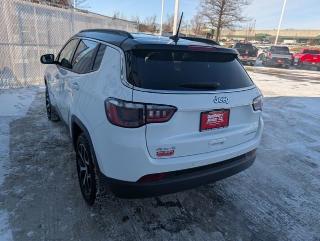 Used 2024 Jeep Compass Limited image 23