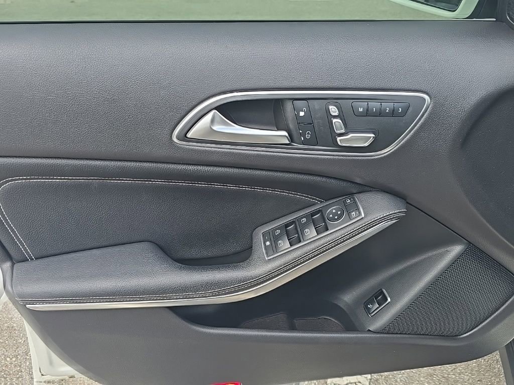 Used 2020 Mercedes-Benz GLA 250 image 12