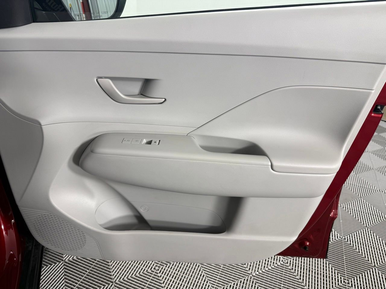 Used 2025 Hyundai Kona SEL image 26