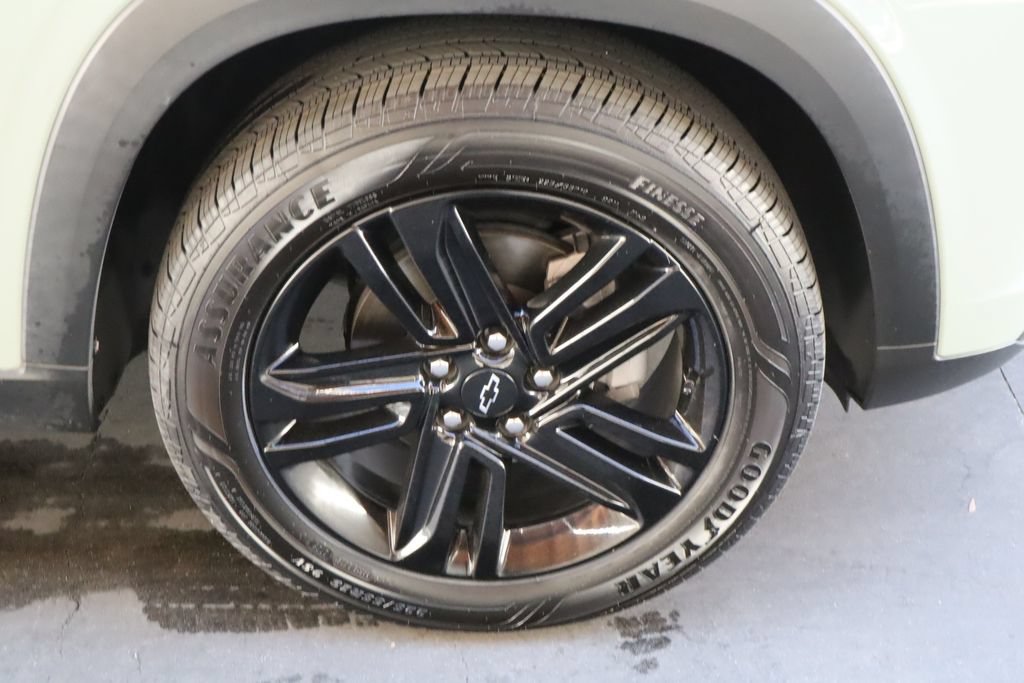 Used 2024 Chevrolet Trax ACTIV FWD image 10
