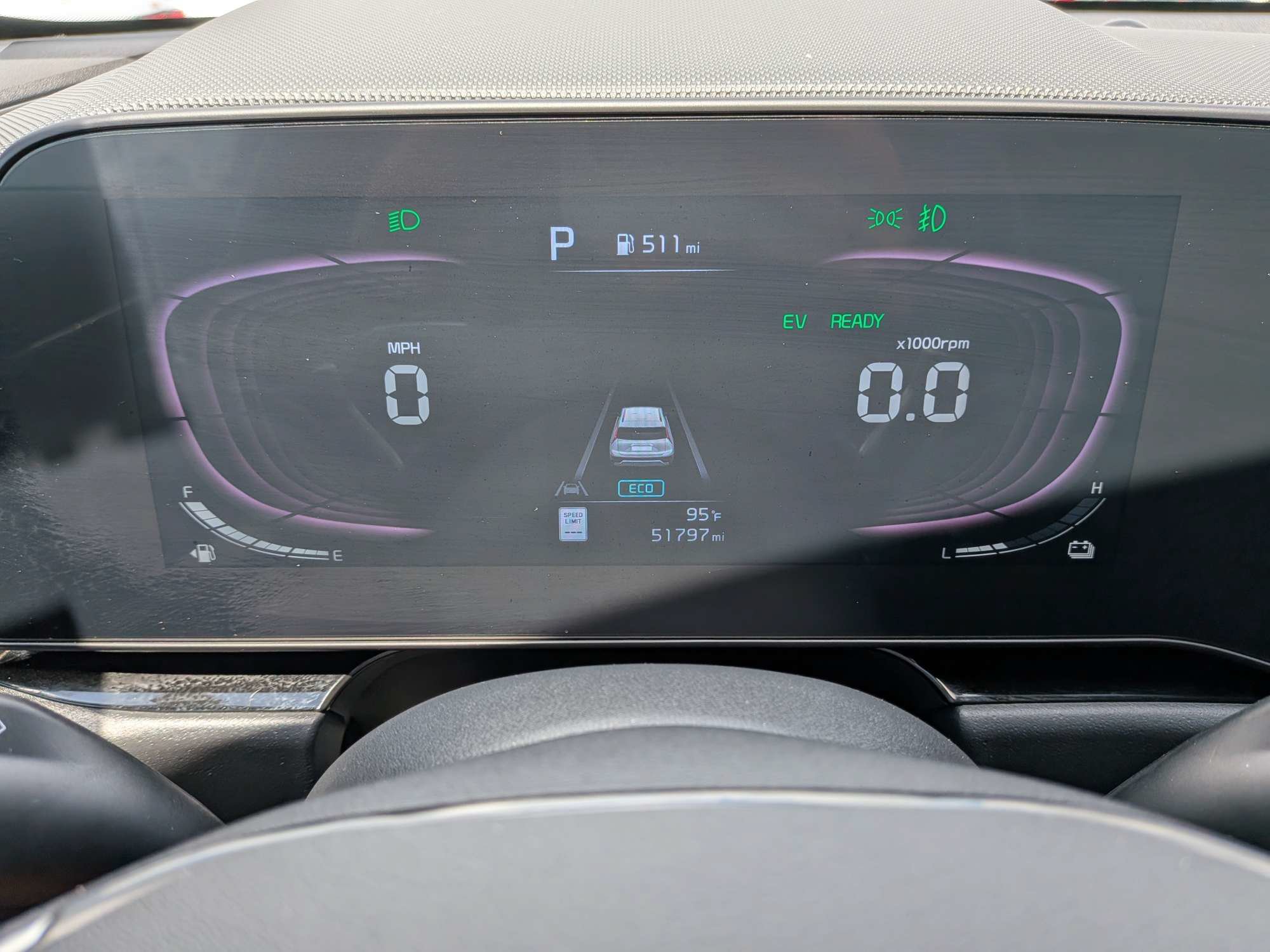 Certified 2024 Kia Niro SX Touring FWD image 38