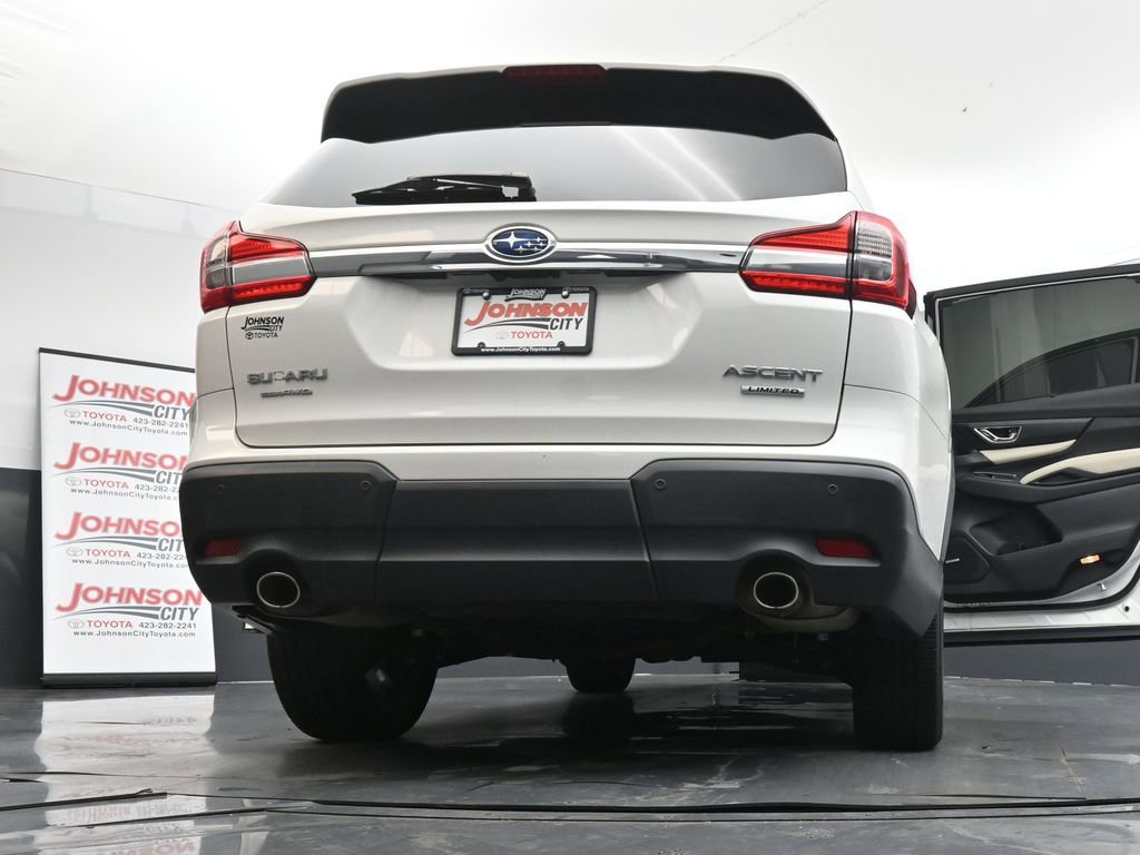 Used 2022 Subaru Ascent Limited w/ Technology Package image 43