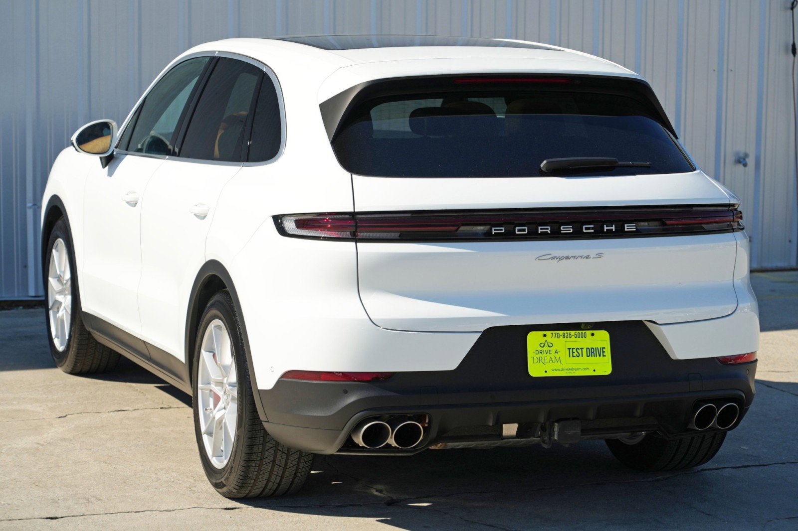 Used 2025 Porsche Cayenne S w/ Premium Package Plus image 56