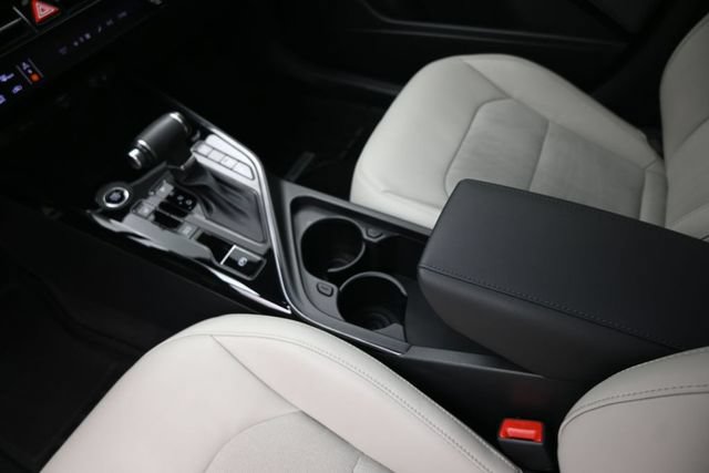 Used 2024 Kia Niro EX Touring FWD image 31