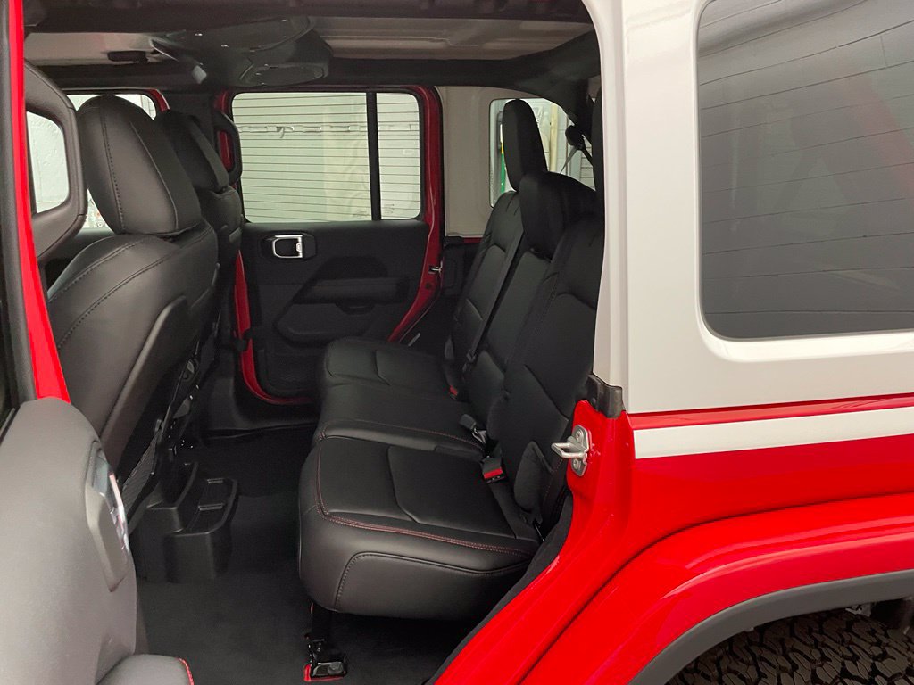 New 2026 Jeep Wrangler Unlimited Rubicon w/ Whitecap Package AWD/4WD image 16
