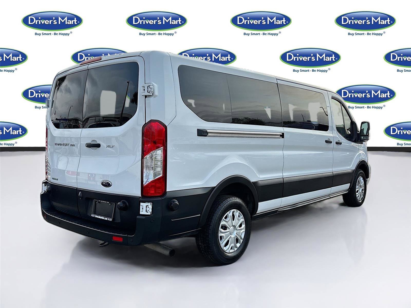 Used 2024 Ford Transit 350 XLT RWD image 7