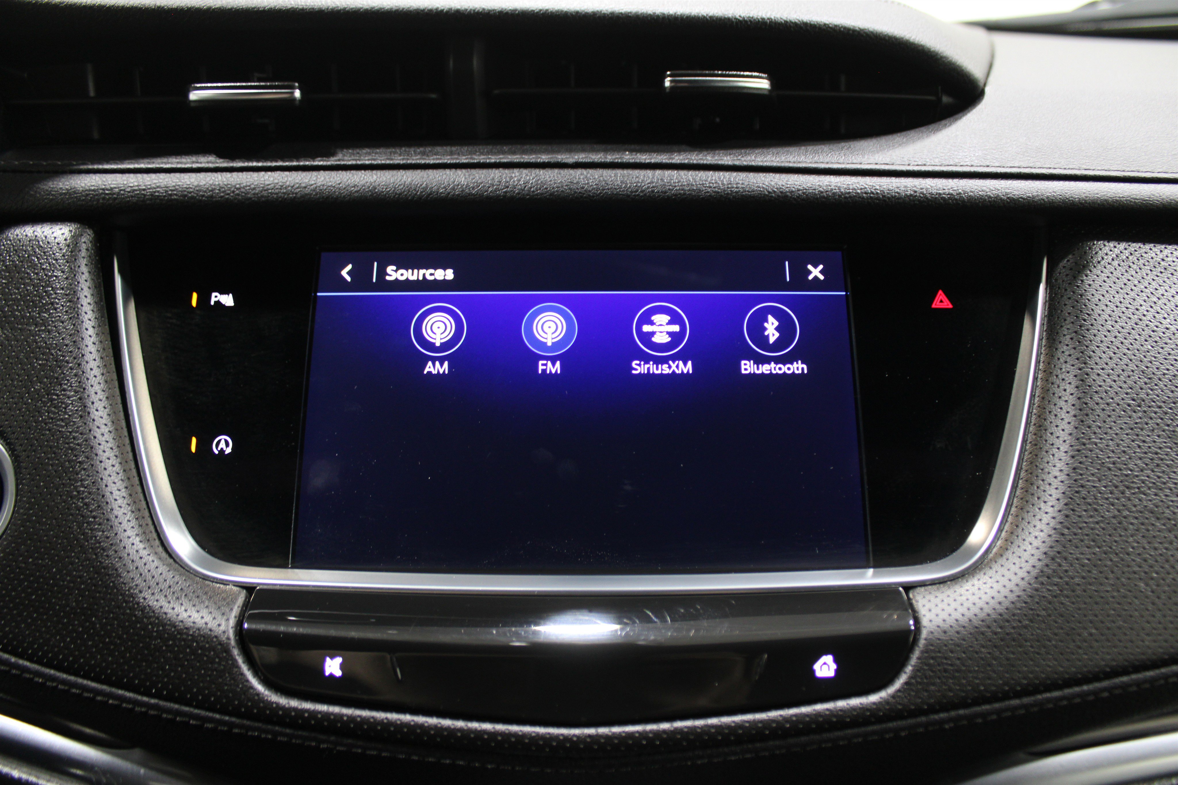 Certified 2024 Cadillac XT5 Luxury image 16