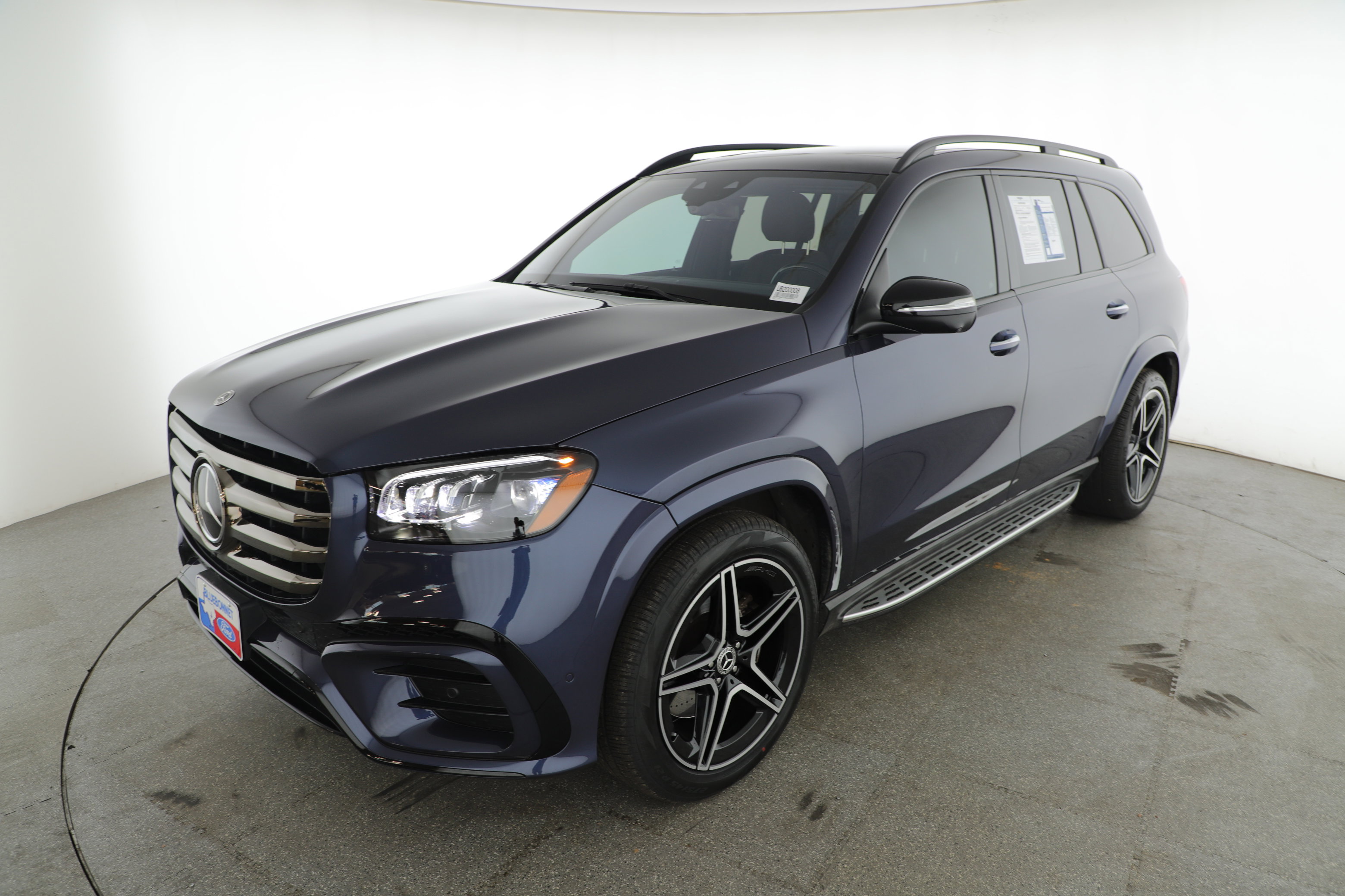 Used 2024 Mercedes-Benz GLS 450 4MATIC image 3