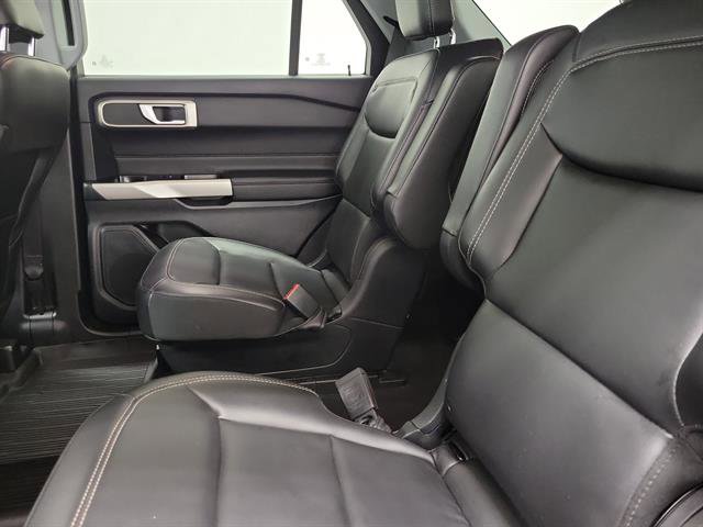 Used 2023 Ford Explorer XLT w/ Equipment Group 202A image 11