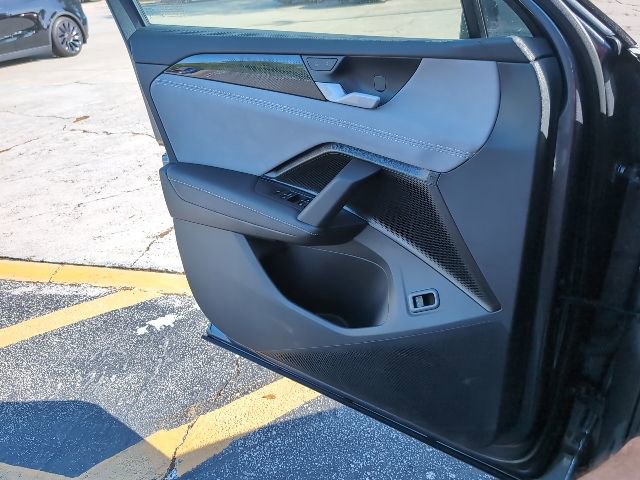 Used 2025 Volkswagen Tiguan SE image 20